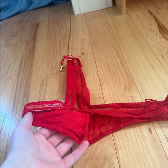 Victoria’s Secret Very Sexy Tease Christmas Red Jingle Thong Panty - Size Medium - Picture 6 of 6
